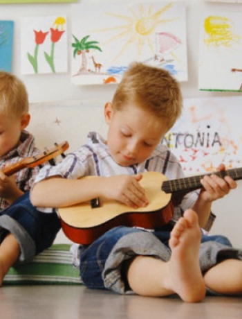 I giochi musicali dei bimbi di Breccia